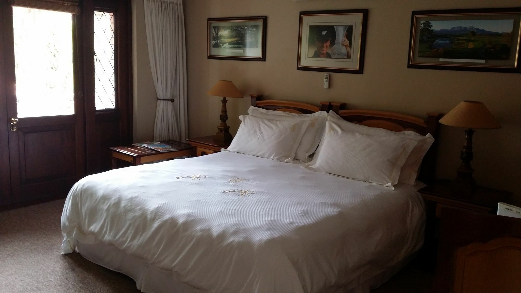 The Woodpecker Inn Pretoria Luaran gambar